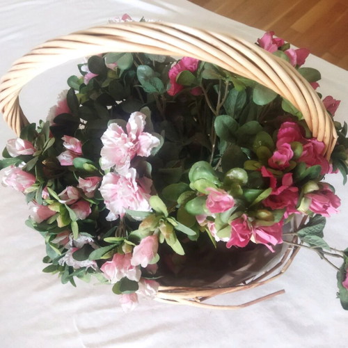 Basket with flowers like new