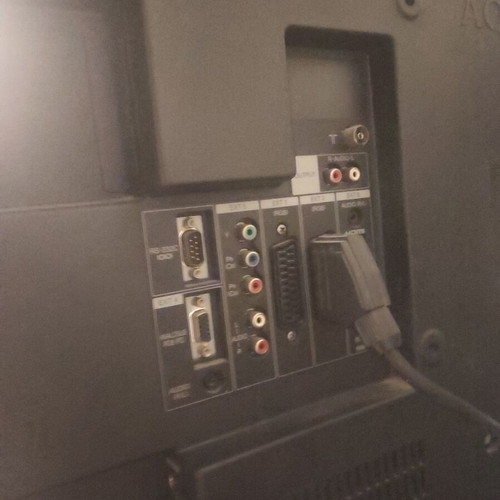 Sharp TV like new with decoder, USB port and HDMI connection