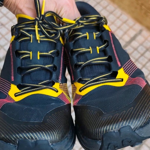 La Sportiva Prodigio Max athletic shoes like new, size 44, black and yellow