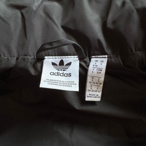Adidas black puffer vest Small like new