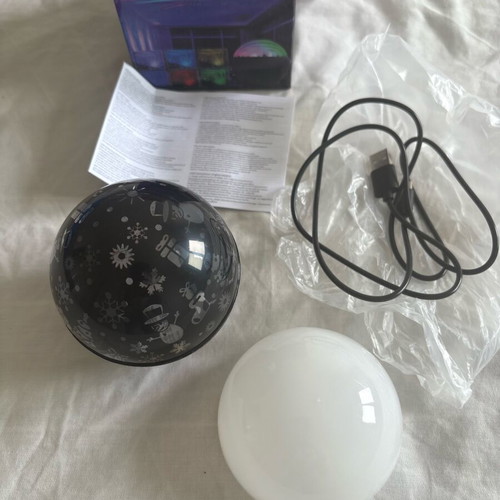 Xmas LED Starry Projection Light like new with wire and accessories