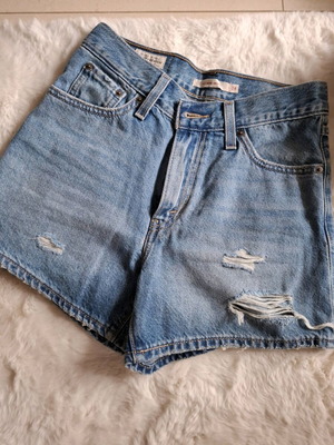 Τζιν σορτσ Levi's
