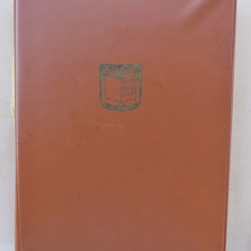 Album A4 16 pages like new with multinational animal stamp collection