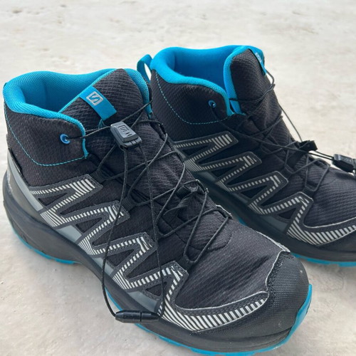 Salomon XA Pro kids shoes size 39 used for hiking and snow