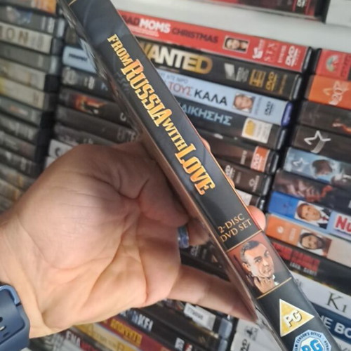 007 From Russia With Love DVD used authentic collectible