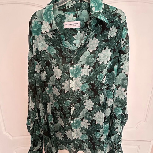 Vassia Kostara shirt like new, green, one size with belt