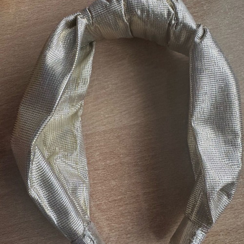 Golden headband like new