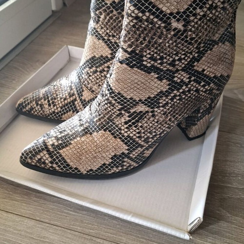 Women's snake print ankle boots size 39, lightly used