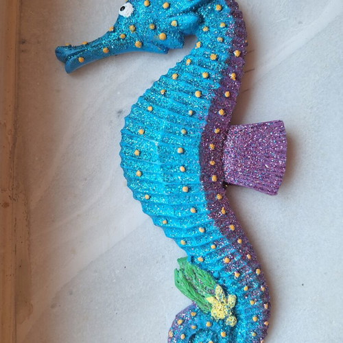 Seahorse wall hanging like new