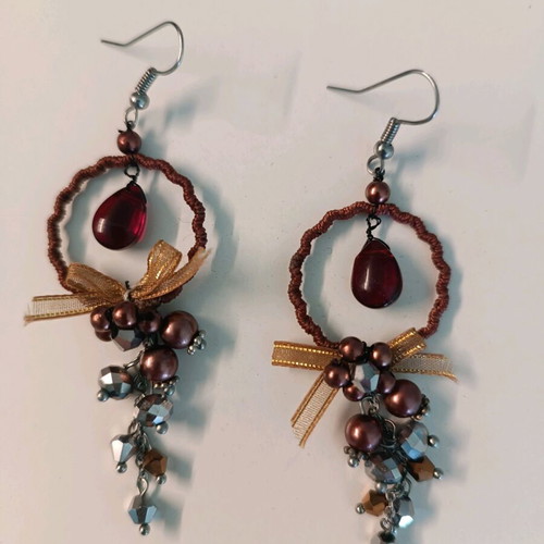 Boho hanging brown earrings like new with beads