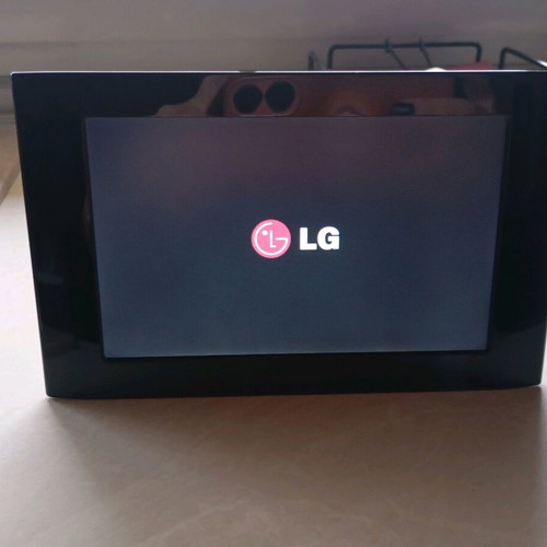 Lg electronic photo and video frame like new with USB port