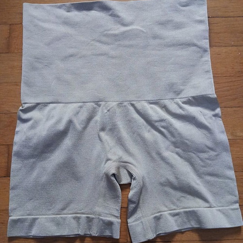 High-waisted shapewear shorts seamless, size XXL, like new, beige