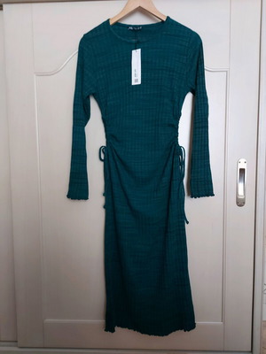 Zara dress new L green