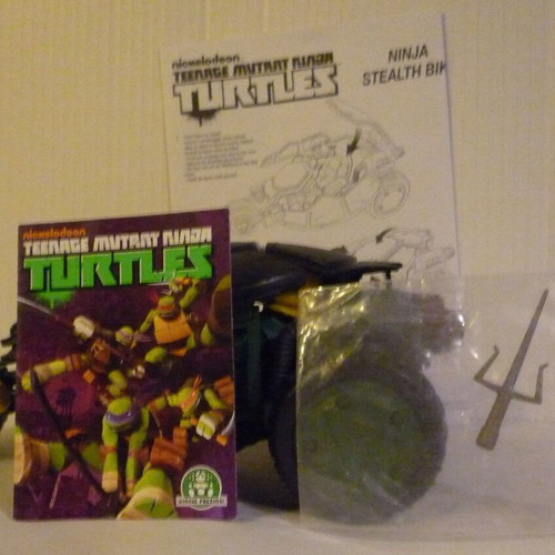 Playmates Teenage Mutant Ninja Turtles Ninja Stealth Bike with Raphael Figure used