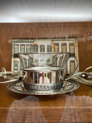 Vintage tea and coffee cups set of 6, like new