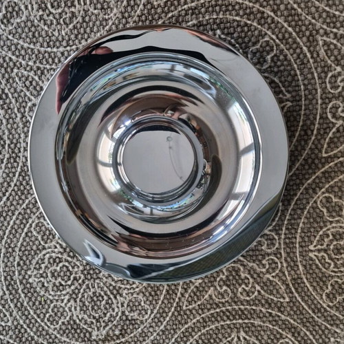 Metal ashtray with leather trim like new, 20 cm diameter