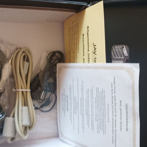 Jay-Tech JayCam DC528 video camera like new, 2.4-inch LCD