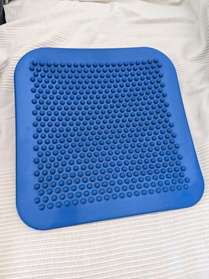 Sensory seat cushion like new, blue, 35x35 cm