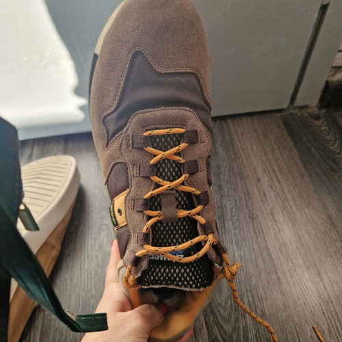 Blauer men's sports shoes like new, size 44, brown with orange and green accents