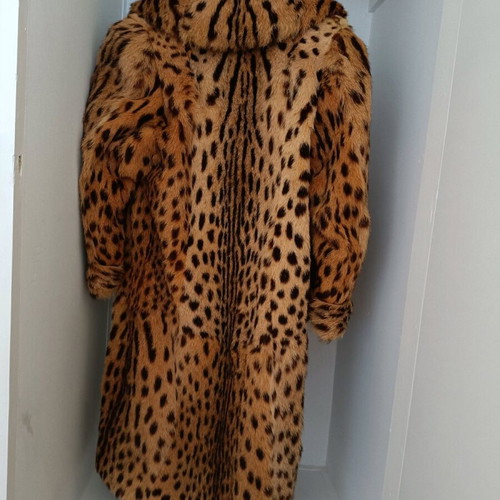 Women's coat with natural mink fur Skaperdas used, size L-XL