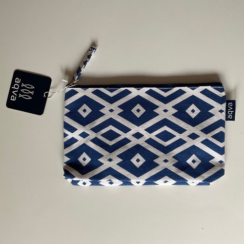 AQVA SUMMER CLUTCH / TOILETRY BAG