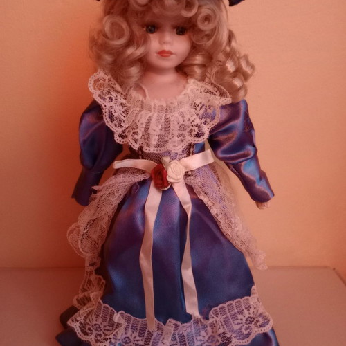 Porcelain dolls vintage romantic collection