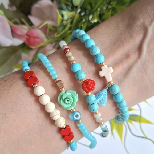 Handmade bracelet with hearts new, red and turquoise