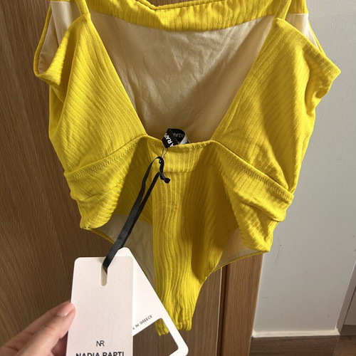 Nadia Rapti swimsuit size medium new, yellow