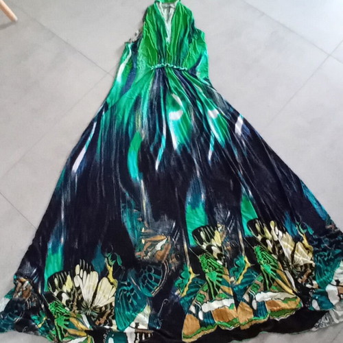 Maxi dress Must with butterfly print like new, halter neck, colorful