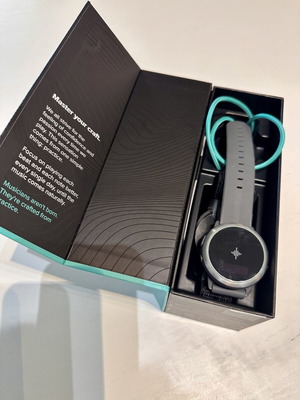 Soundbrenner Core 2 Vibrating Metronome Watch like new