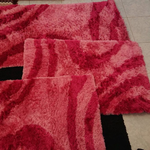 Room rugs like new, pack of 3 pink pieces