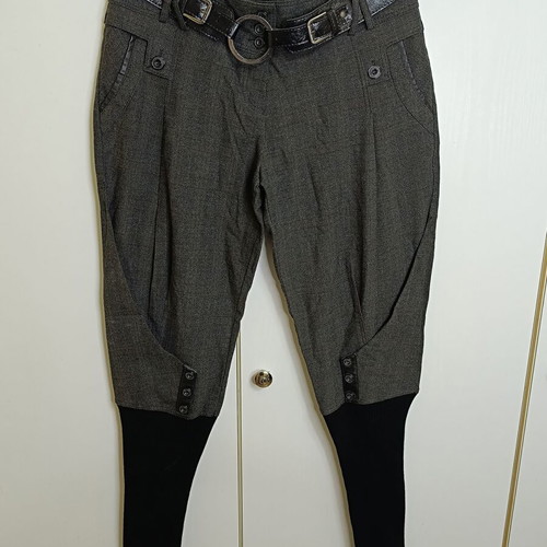 Grey Melange Pants with Patent Leather Belt like new