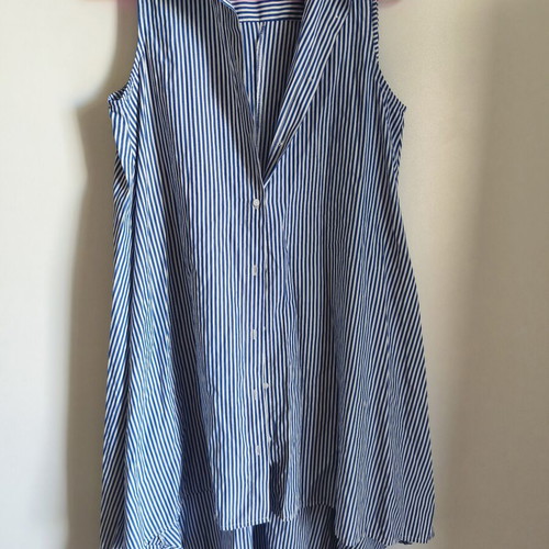Asymmetric dress Stradivarius like new, size S, white and blue