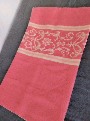 Large woven pillowcase like new with handmade embroidery 80x50 cm