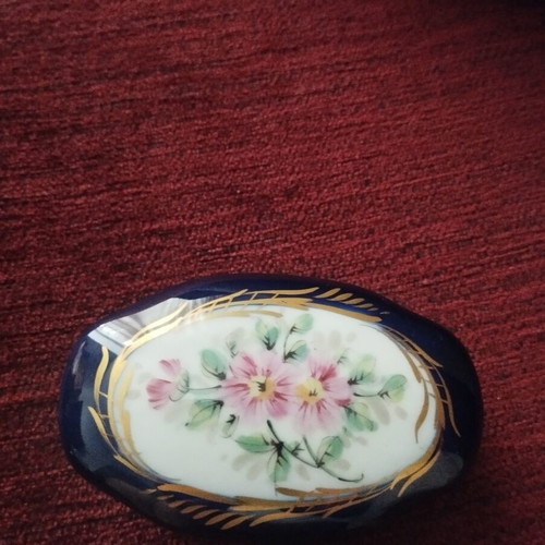 Vintage French Porcelain Couleuvre Trinket Box like new