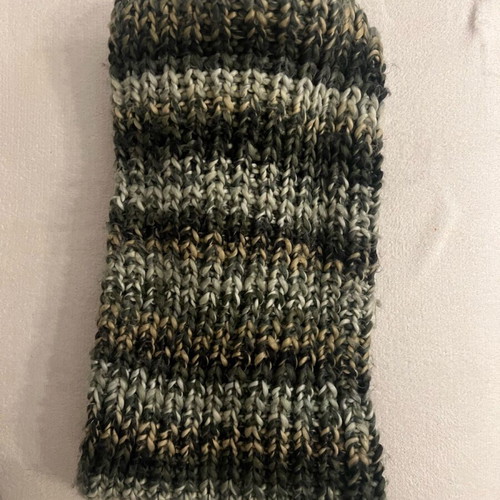 American Eagle hat and scarf like new, multicolored