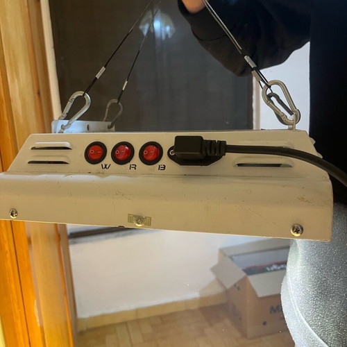 Led Grow Light 280W like new, Cree & Osram