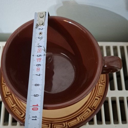 Set of 4 handmade ceramic cups with Minoan design saucers like new