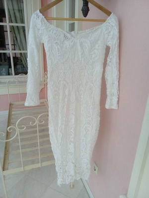Boohoo women's lace dress new, size small, white
