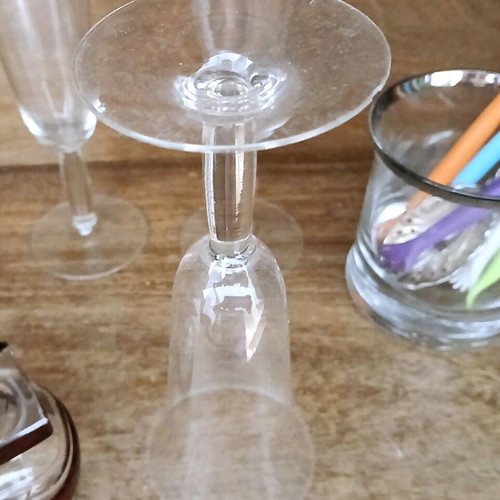 Vintage stemmed glass set of 4 like new