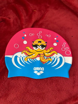 Arena kids swimming cap like new with octopus design