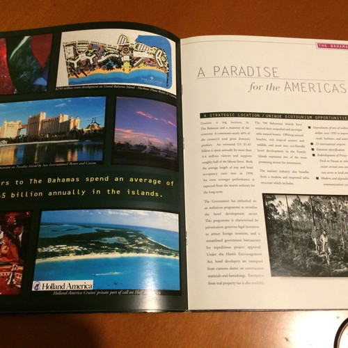 The Bahamas book like new, 28 pages