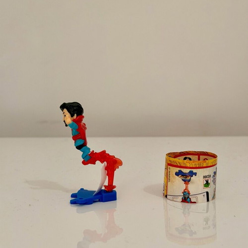 Kinder Joy Marvel Doctor Stranger Funko Pop new