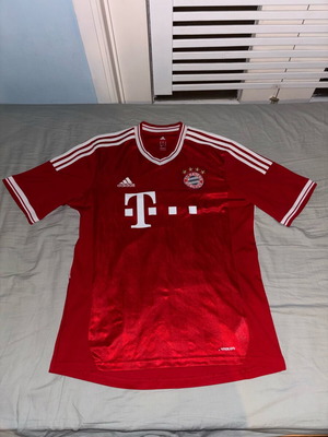 Bayern Munchen 2013-14 jersey like new, medium size
