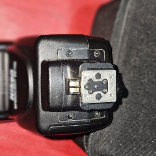 Nikon SB-700 Flash used for Nikon cameras
