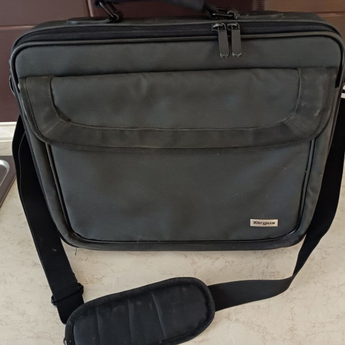 Targus laptop bag like new