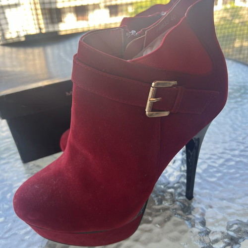 Red velvet high ankle boots size 40