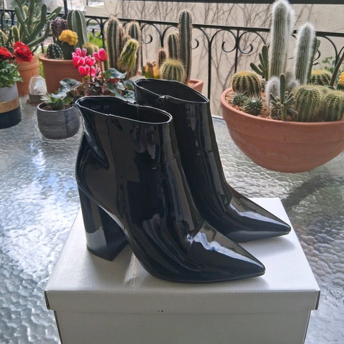 Patent leather ankle boots size 37 like new, black