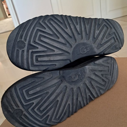 Ugg kids boots used, size 37, black