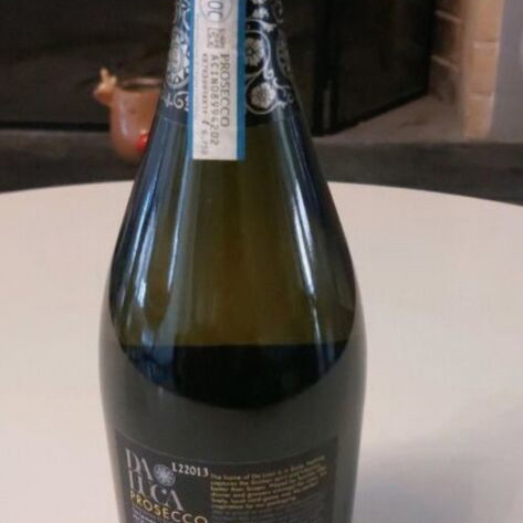Da Luca Prosecco Extra Dry sparkling wine sealed 750ml bottle